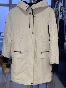 KAMA卡玛工装款羽绒服m码，含容量80%白鸭绒充容量170