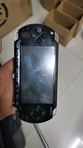 psp1000坏屏幕配件机一台