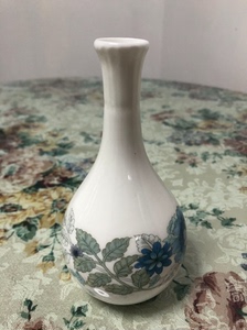 Wedgwood 维奇伍德英国本土生产宝瓶标柑秸花小花瓶