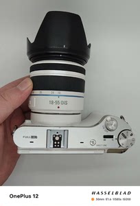 三星NX300套机，纯白色颜值超高，多重模式相机…含镜头，只