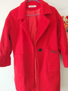 茧型水貂绒羊绒大衣，不起球不掉色，正红的，质量非常好，可穿1
