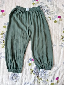 儿童夏季薄款裤子，料子特别柔软，裤长61厘米，适合身高100