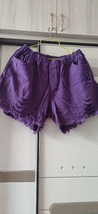 大码200斤短裤，破洞款，紫色的，料子不闷不热，夏天穿没问题