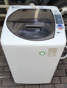 15645070201转让三阳品牌全自动洗衣机功能正常，配件