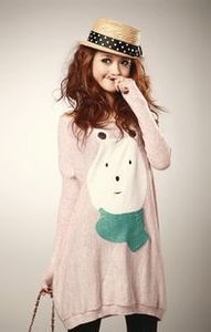 2011秋装新款韩版围巾小熊图案宽松大码兔绒中长款蝙蝠针织衫毛衣