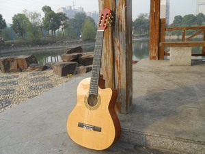 凤灵出口39”缺角云杉面板中档标准古典木吉他 厂家促销 原装正品