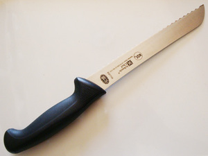 台湾六协刀具8321T06锯齿面包刀刃长21cm不锈钢面包刀具面包刀