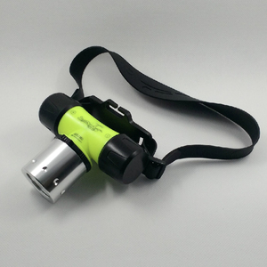 T6潜水充电头灯强光水下防水远射白光黄光L2 18650/AAA10W强光LED
