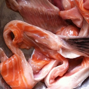 进口鲜冻三文鱼腩肉条 三文鱼边角料碎肉极少鱼刺 超值海鲜水产品