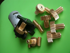 0.6模玩具自能遥控家具减速器齿轮箱铜蜗杆蜗轮速比1:8微型