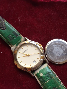 瑞士罗焚迪诺石英手表，全原装表带较旧，不提供售后服务和退换。