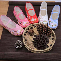 New dance shoes Han clothing Joker embroidered shoes round head shallow mouth low non-slip cotton performance cloth shoes stage national style