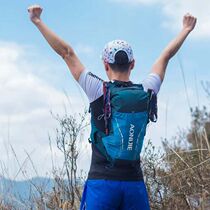 Off-road backpack running for men and women large capacity breathable and lightweight marathon mountaineering cycling water bag bag 18L