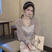 Spring and Autumn 2021 new V-neck chiffon shirt female summer thin bubble sleeve design sense niche French chic shirt
