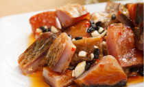 Hunan farm produce homemade dried fish hay fish 500g firewood smoked salted fish salted salted dried fish pieces