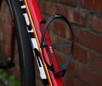 GUEE mountain road bike bottle rack carbon fiber nylon hybrid ultra-light multifunctional water cup holder 18g