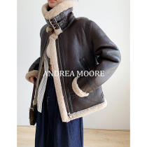 2021 Winter Merino fur one coat female lamb hair short locomotive leather leather leather coat female fur thick