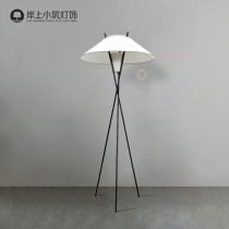 Italian design living room American country modern minimalist bedroom hotel B & B study three feet floor lamp 618