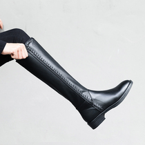 The legs are thin ~ but the knee leather boots are 6cm thick and the knighter boots are small
