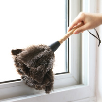 At the beginning of the art small feather duster household dust removal ostrich hair small dust brush dust removal artifact for car