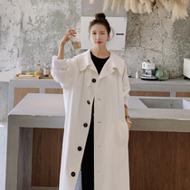 Long over-the-knee hanging windbreaker womens 2021 spring and autumn new temperament Hepburn wind thin wild casual fashion jacket
