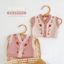 Baby autumn clothes female baby Joker 0-2 year old cardigan cotton yarn knitted sweater V neck vest vest coat