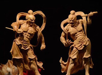 Boxwood carving humming Har two ornaments twelve gods medicine fork Lexian statue General Buddha decoration