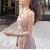 Zhang honey Icing grape gentle romantic elegant girl heart V collar design sense irregular flowing dress