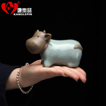 Kangle Pinge Kiln tea pet ornaments Boutique tea table can raise lucky tea Play cow Zen tea set Tea tray Tea ceremony ornaments