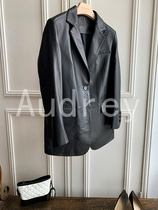 21-year-old new fall Spain sheepskin niche design suit doubled barge collar long sleeves two black buckle leather jacket