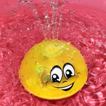 Shake-in-style Sensory Spray Water Polo Children Toy Baby Bath Toy Drama Water Baby Toy Boy Girl