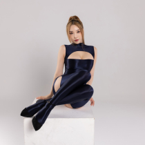 Uncles Gin ammonia repairs with high collar sleeveless sleeves Chest Metal Hanging Socks Beauty body oil bright suit with underpants