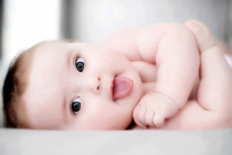Newborn big eyes baby poster super cute male cute treasure painting baby pictures high-definition wall stickers pregnant women wallpaper