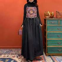 One piece of retro Chinese style heavy industry embroidery sling Medium-length dress female loose cotton base shirt 2021 Autumn New