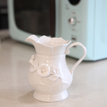 Fat rabbit beauty European vintage ceramic three-dimensional hand sticky flower coffee milk can milk pot