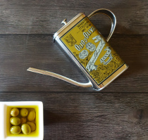 Rice Stash in Taiwan Stainless Steel Lengthened Spout Olive Oil Pot