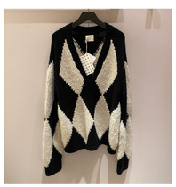 Niche trend 2021 autumn and winter New V collar long sleeve knitted top color diamond loose Joker sweater women ins