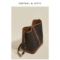 CENTRALKITTY Middle Old Flower Womens Bag Arc de Triomphe Bucket Bag Womens Large Capacity Bags Autumn and Winter shoulder bag
