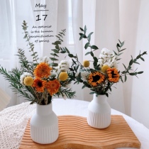 Natural real flower dried flower bouquet sunflower eucalyptus leaf living room bedroom home flower arrangement decoration decoration