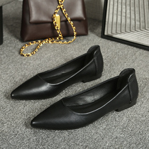 Professional work shoes women Black pointed flat leather shoes women shallow comfortable commuter station front desk work shoes soft soles