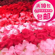 Valentines Day romantic proposal confession decoration wedding wedding simulation rose petals birthday layout to create romance