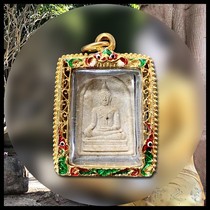 Thai features Wadang Temple 2536 ancient Buddha powder version with a variety of shell without identification card spot in the House