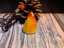 Fine frozen stone pendant authentic Jintian Huangshoushan hibiscus necklace pendant and Tian jade carving