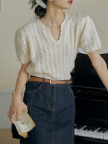 Fa-style retro mahai fur hollowed-out needle weaseled women 2022 early spring thin covered head Lazy Wind short sleeve Temperament Blouse
