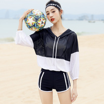 Long-sleeved sunscreen blouse swimsuit womens summer split conservative three-piece sports style 2021 new small swimsuit