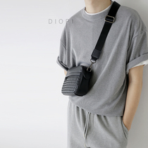 DIOPI New woven texture shoulder bag men Street Square bag ins trend convenient mobile phone shoulder bag