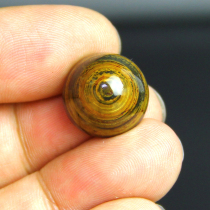 Nine-eyed shale rock coin stone Pearl eye with eye-like old material excellent Jade boutique noodles