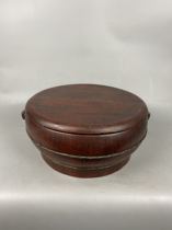 Old objects round wooden barrels with barrels Chinese style Ming and Qing classics