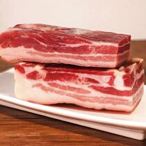 Wuhua style meat 2 kg hometown air-dried bacon Jinhua farm air-dried pork belly knife plate fragrant five-flower bacon