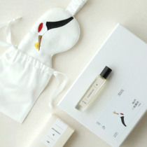 Into the cloud House UTTORI five flowers in the crane search plum gift box crane sleep silk eye mask plum perfume winter series